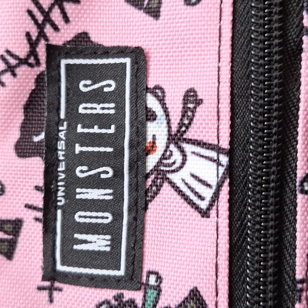Hot Topic Universal Monsters Xbody Passport Bag EUC - Picture 3 of 4